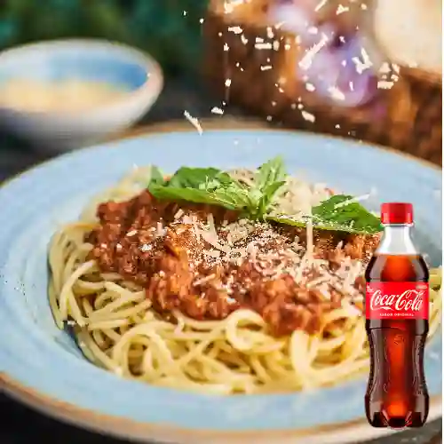 Combo Pasta Bolognesa + Coca Cola Original 400 ml