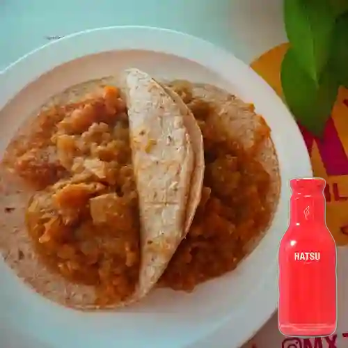 Combo Tacos de Chicharrón en Salsa + Hatsu Rojo 400 ml