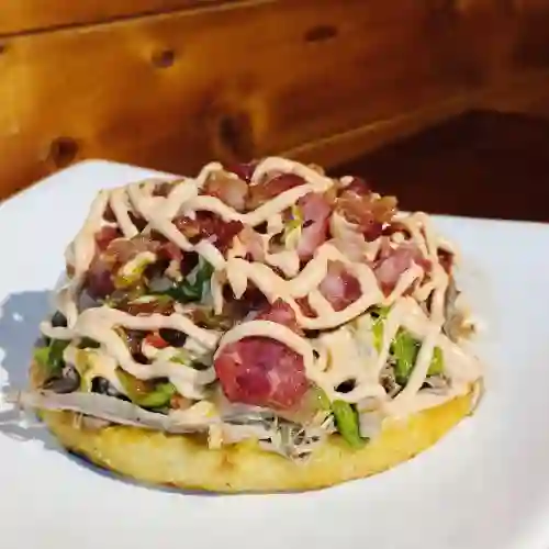 Arepa Mixta con Tocineta