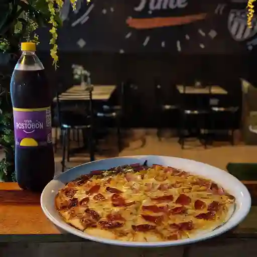 Medium 40cm 12 porciones + gaseosa 1.5l