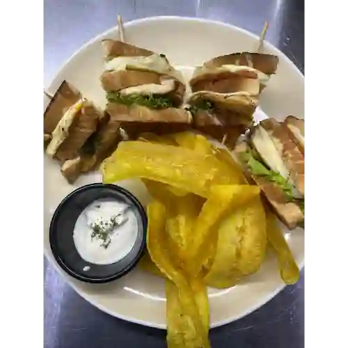 Club Sándwich Chips de Platano