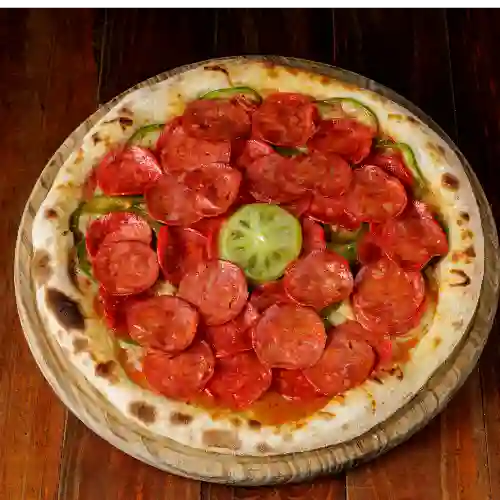 Pizza Revolution Familiar