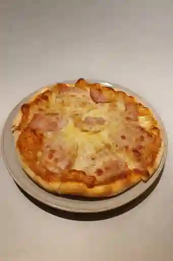 Pizza Jamón y Pollo