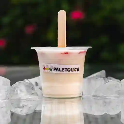 Paleta de Vainilla con Fresas
