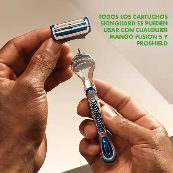 GILLETTE Skinguard Cuchilla de Afeitar Máquina de Afeitar Hombre con Piel Sensible Menos Irritación 1 Ud