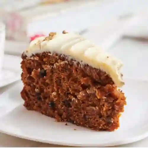 Porcion Carrot Cake