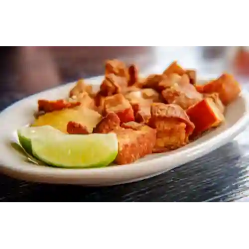 Cazuela de Chicharrón con Papa