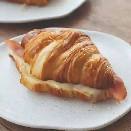 Croissant de jamon y queso