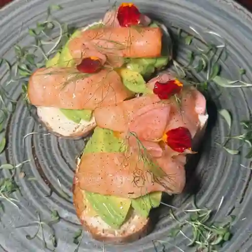 Salmon toast