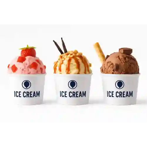 Helado de Crema Mediano, con Toppings