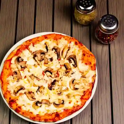 Pizza Pollo y Champiñones Grande