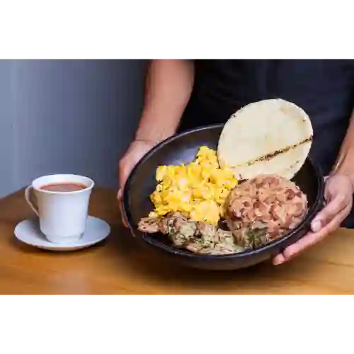 Filete de Res y Huevos Al Gusto