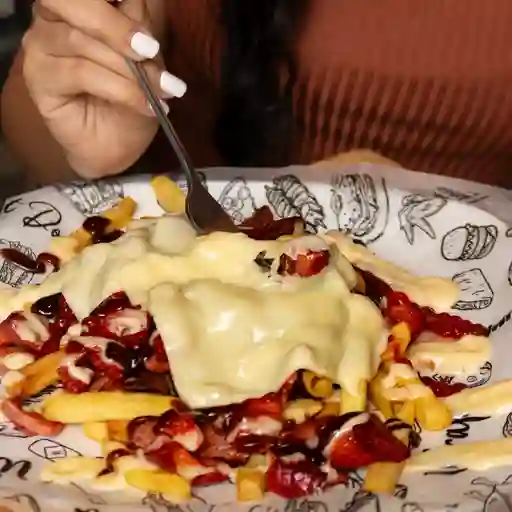 Salchipapas especial