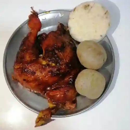 Un Cuarto de Pollo Asado