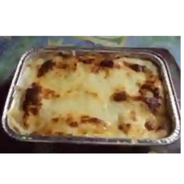 Lasagna 16 Oz + Pan + Gaseosa