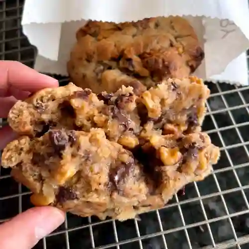 Gian - Chocolate Chip & Walnuts