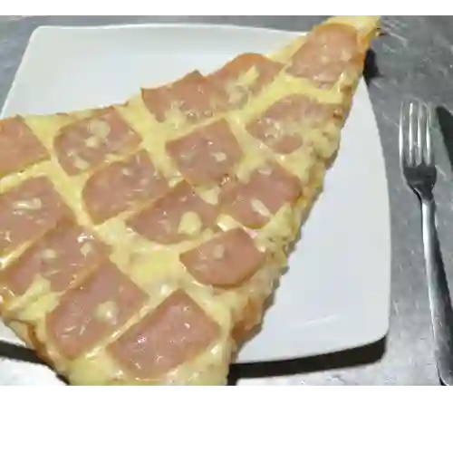 Pizza Jamón y Queso