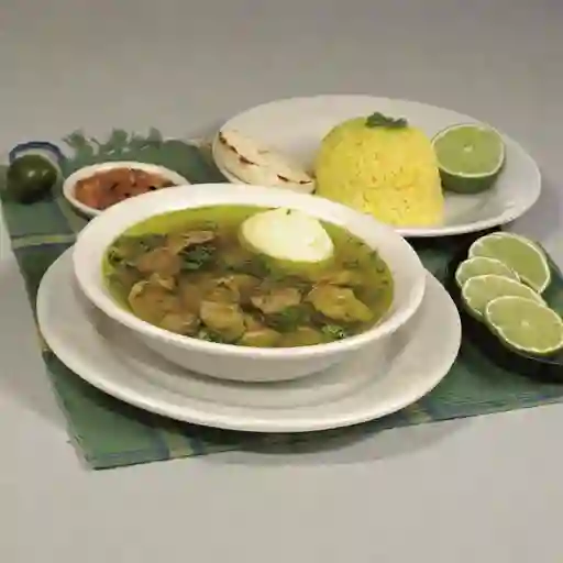 Consome de menudencias