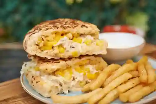 Panini pollo desmenuzado