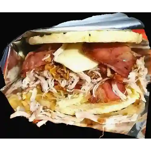Arepa con Todo