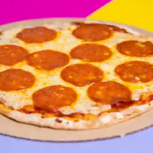 Pizza Peperoni y Mozarella Mediana