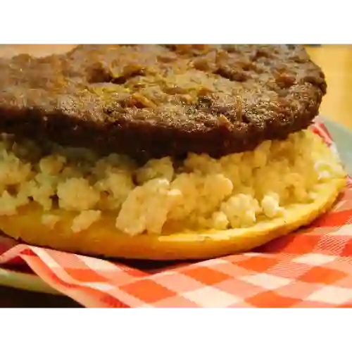 Arepa Torta de Carne Queso