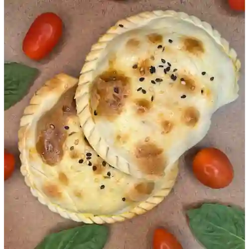 Empanada Caprese