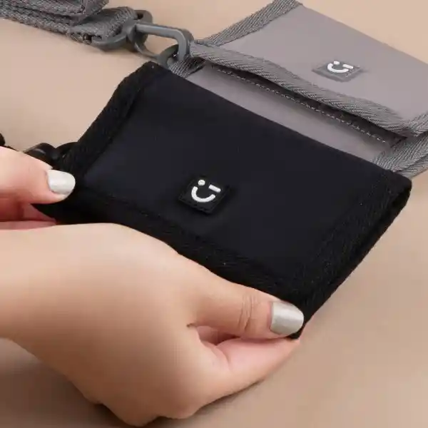 Cartera Para Mujer Con Correa Negra Serie Miniso
