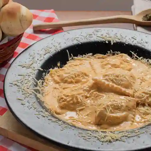 Ravioles Mozarella y Albahaca