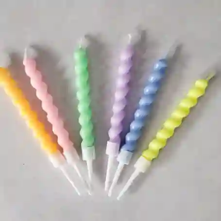 Velas Color Pastel (6 Unidades)