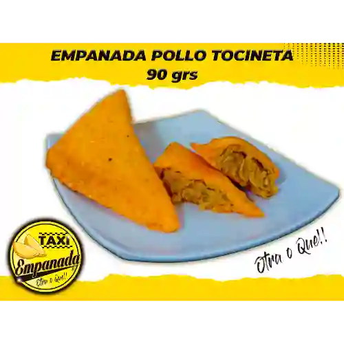 Empanada de Pollo y Tocineta