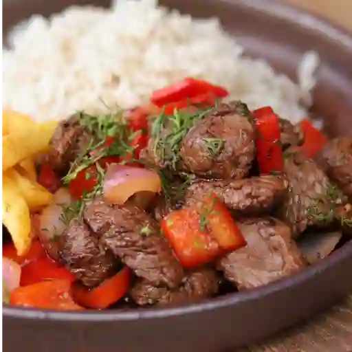 Lomo saltado