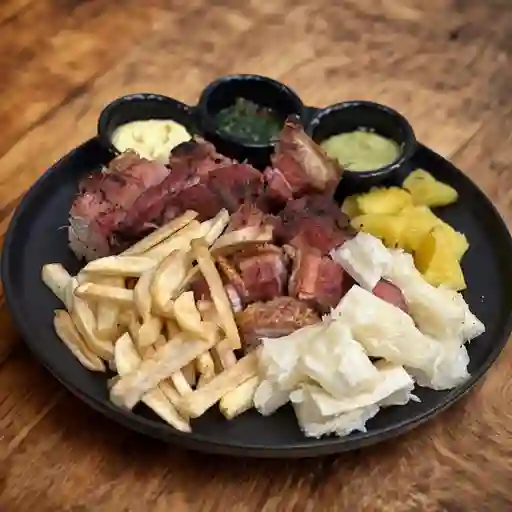 Chicharronada barrel grande
