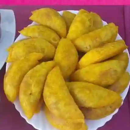 Empanada Llena de Carne