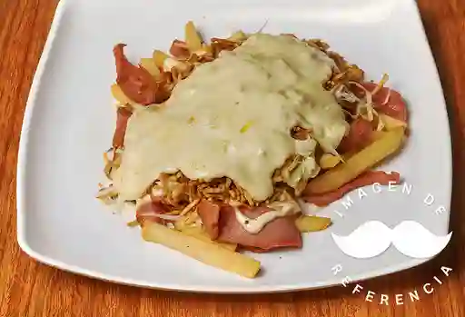 Salchipapa Gratinada