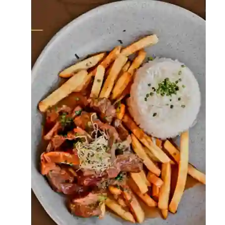 Lomo Saltado