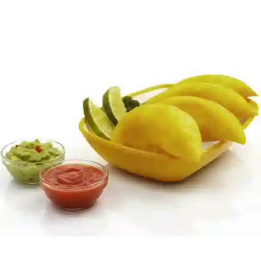 Empanada pereirana de carne o de pollo