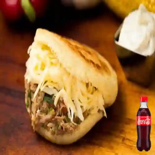 Combo Arepa Mixta + Coca-Cola Sabor Original 400 ml