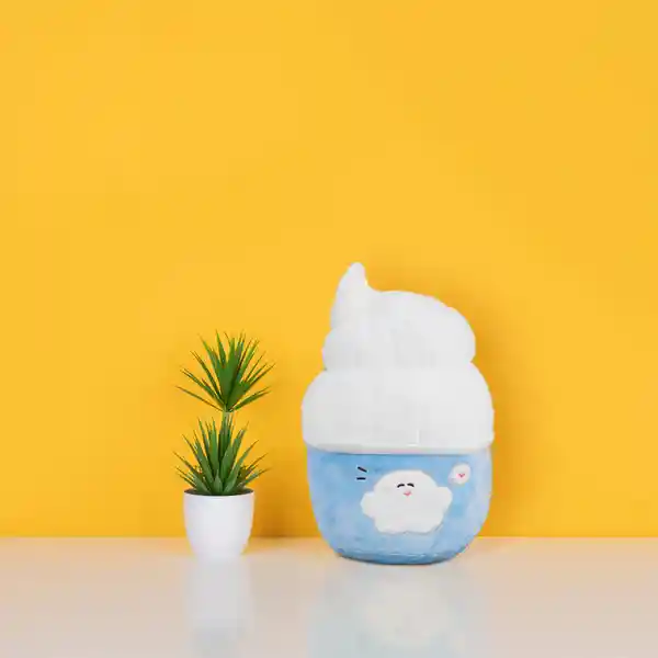  Miniso Peluche Helado Color Azul Gujiguji Bread Baking Serie