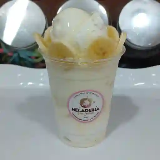 Banano con crema grande 16oz