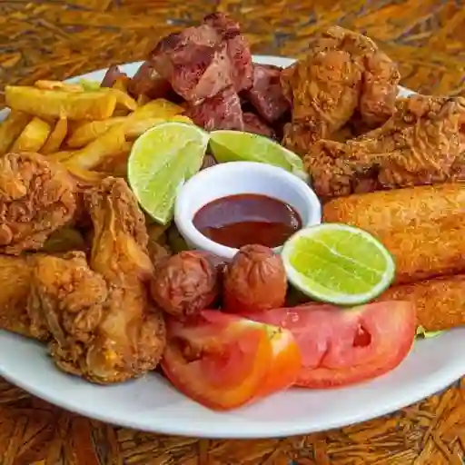 Picada hot wings. 2 personas