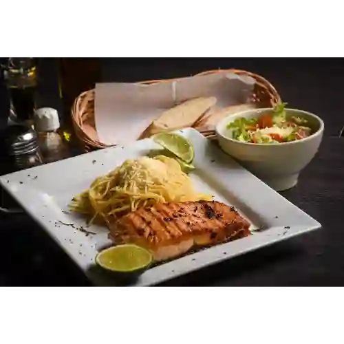 Salmon a la Parrilla