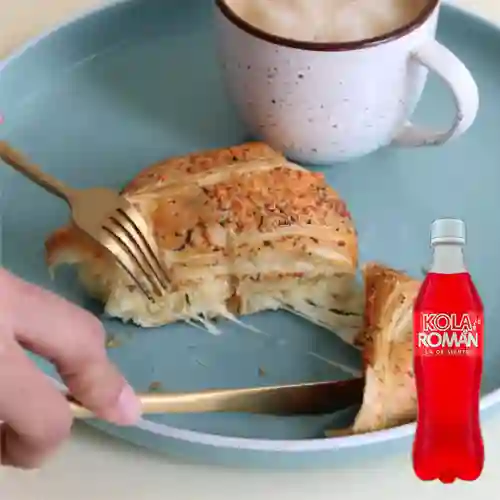 Combo Cachito Solo Queso X 4 + Kola Roman 350 ml