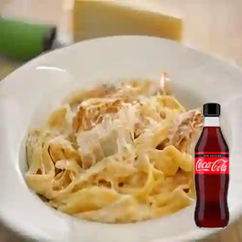 Combo Pasta Alfredo c/ Pollo +Cocacola S/az 350ml