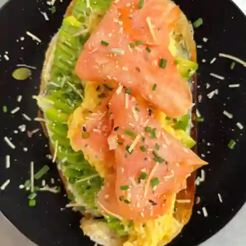 Huevos y Salmon