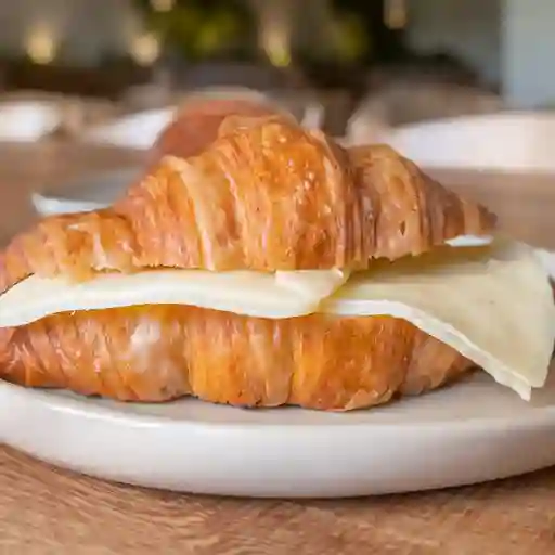 Croissant con queso finesse