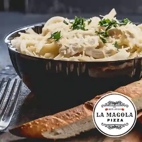 Pasta con Pollo y Champiñón