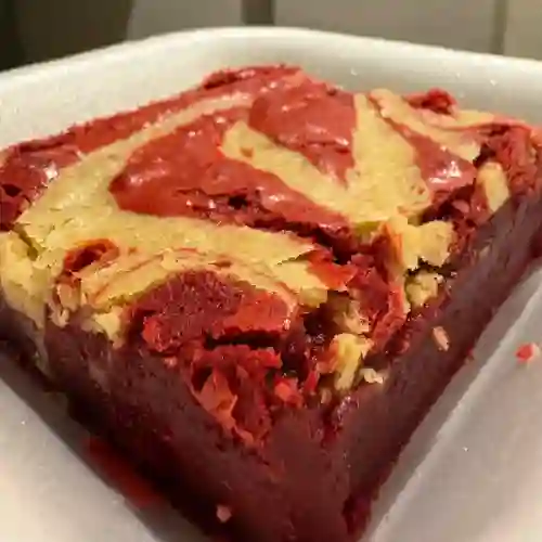 Red Velvet & Blondie