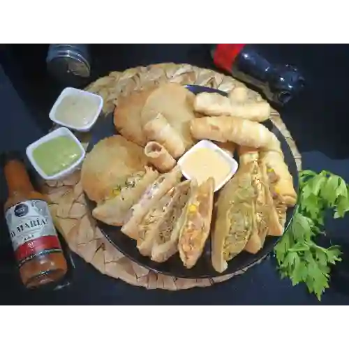 Combo 4 Pasteles + Bebida
