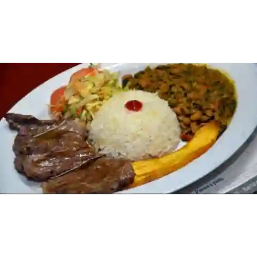 Corrrienrte con Carne Asada
